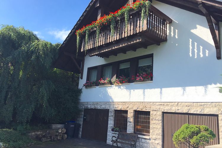 Vakantiehuizen Duitsland | Thuringen | Appartement te huur in Floh-Seligenthal-ot-Struth-Helmershof   met wifi 5 personen