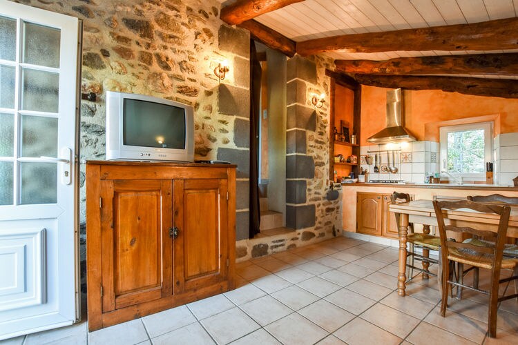 Prachtig gedecoreerde, charmante cottage in Saint-Beauzire
