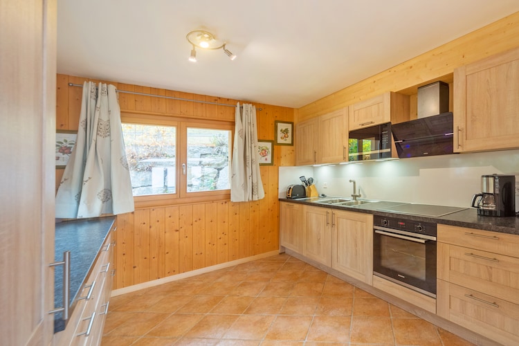 Chalet Zwitserland, Jura, La Tzoumaz Chalet CH-1918-26