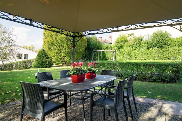 Historisch appartement met tuin in Montebello Vicentino