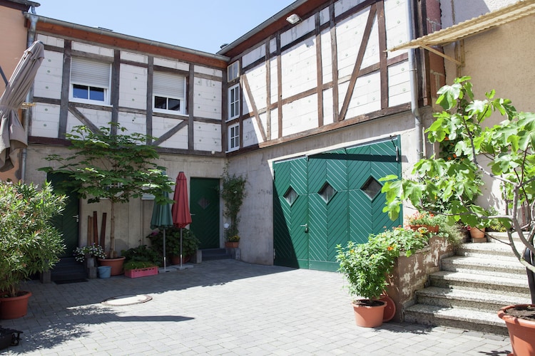 Kastanienhof Weingut Esseln