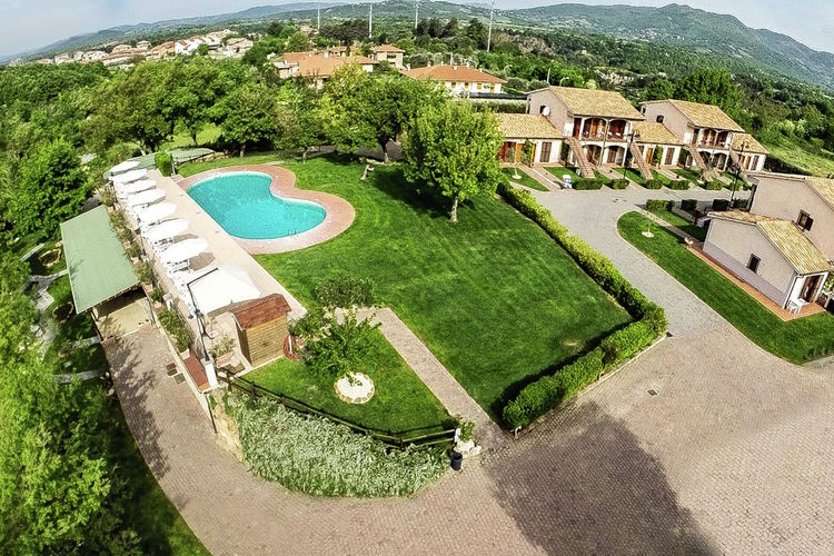 Vakantiehuizen Italie | Toscana | Vakantiehuis te huur in Sorano met zwembad  met wifi 4 personen