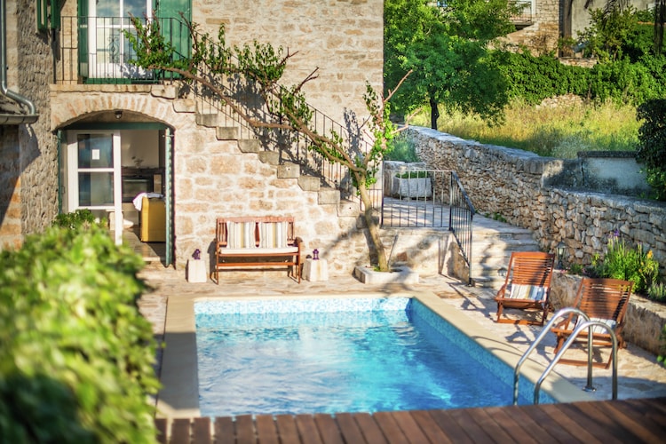 Villa Maruka