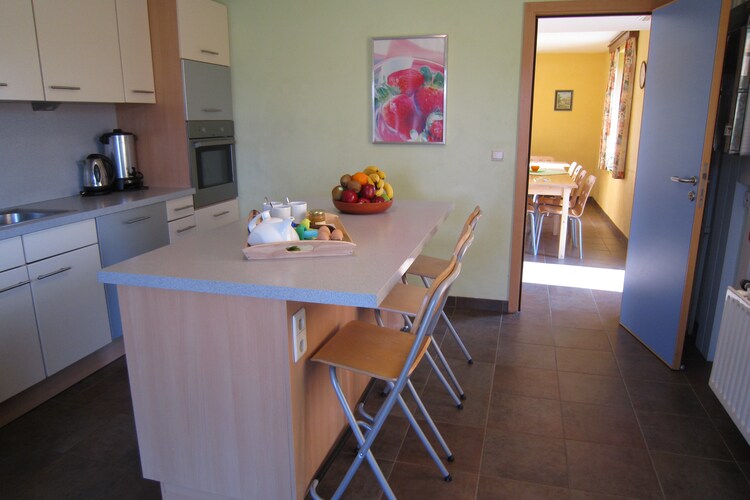 A La Lisière De La Forêt