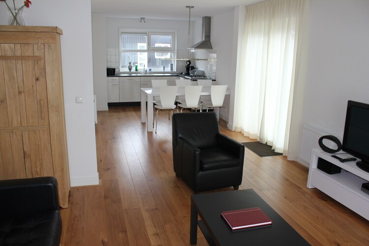 Comfortabele villa met combimagnetron, vlakbij Terherne