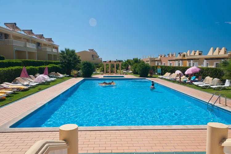 Appartementen Portugal | Algarve | Appartement te huur in Pera met zwembad  met wifi 4 personen