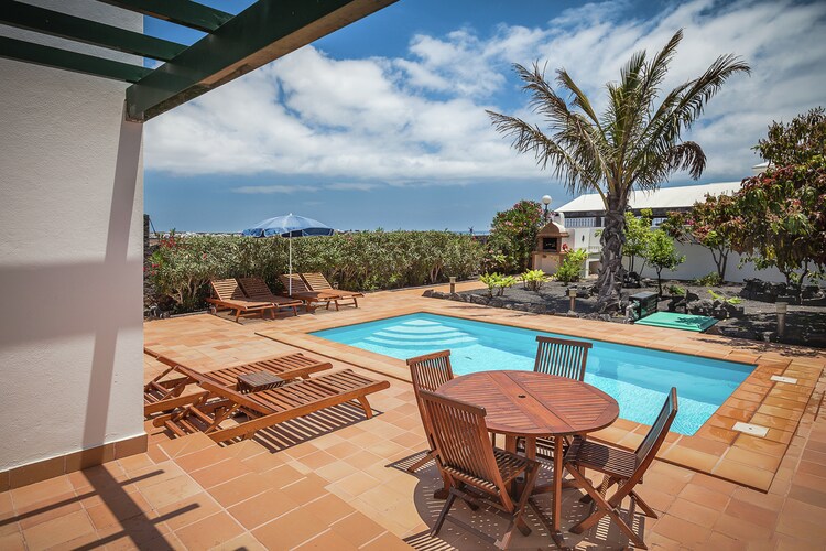 Vakantiehuizen Spanje | Lnzt | Villa te huur in Playa-Blanca met zwembad  met wifi 4 personen